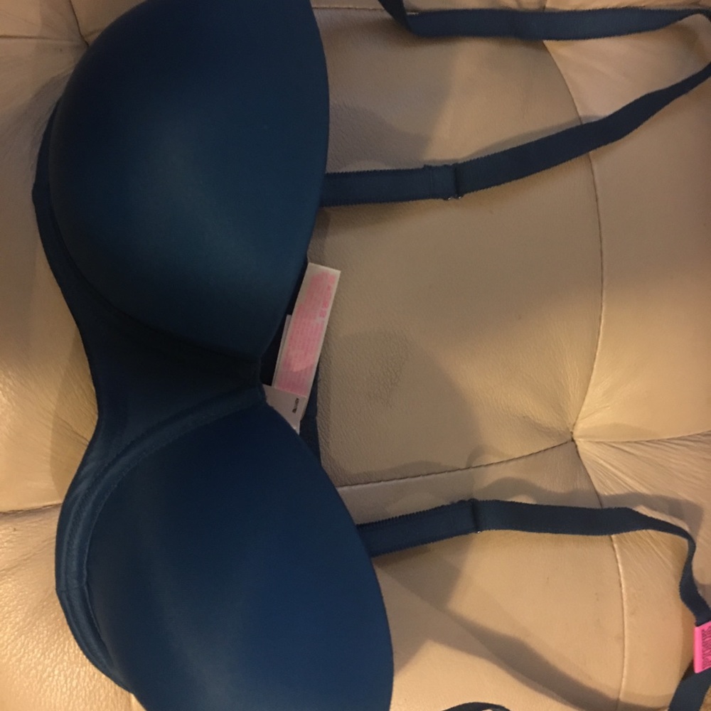 Victoria’s Secret new 32D
